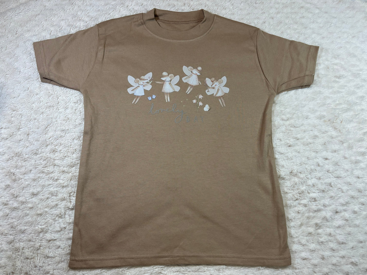 5-6y DTF t-shirts taupe 'lovely day'