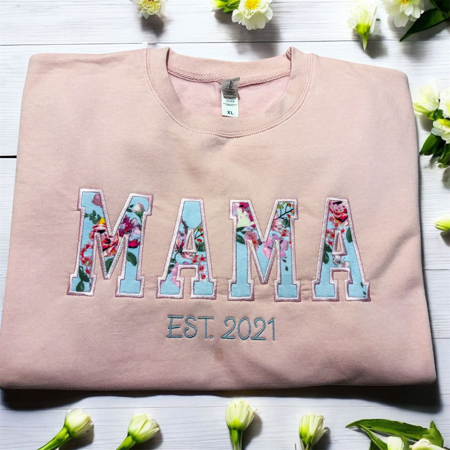 EMBROIDERED MAMA SWEATSHIRT (ADULTS)