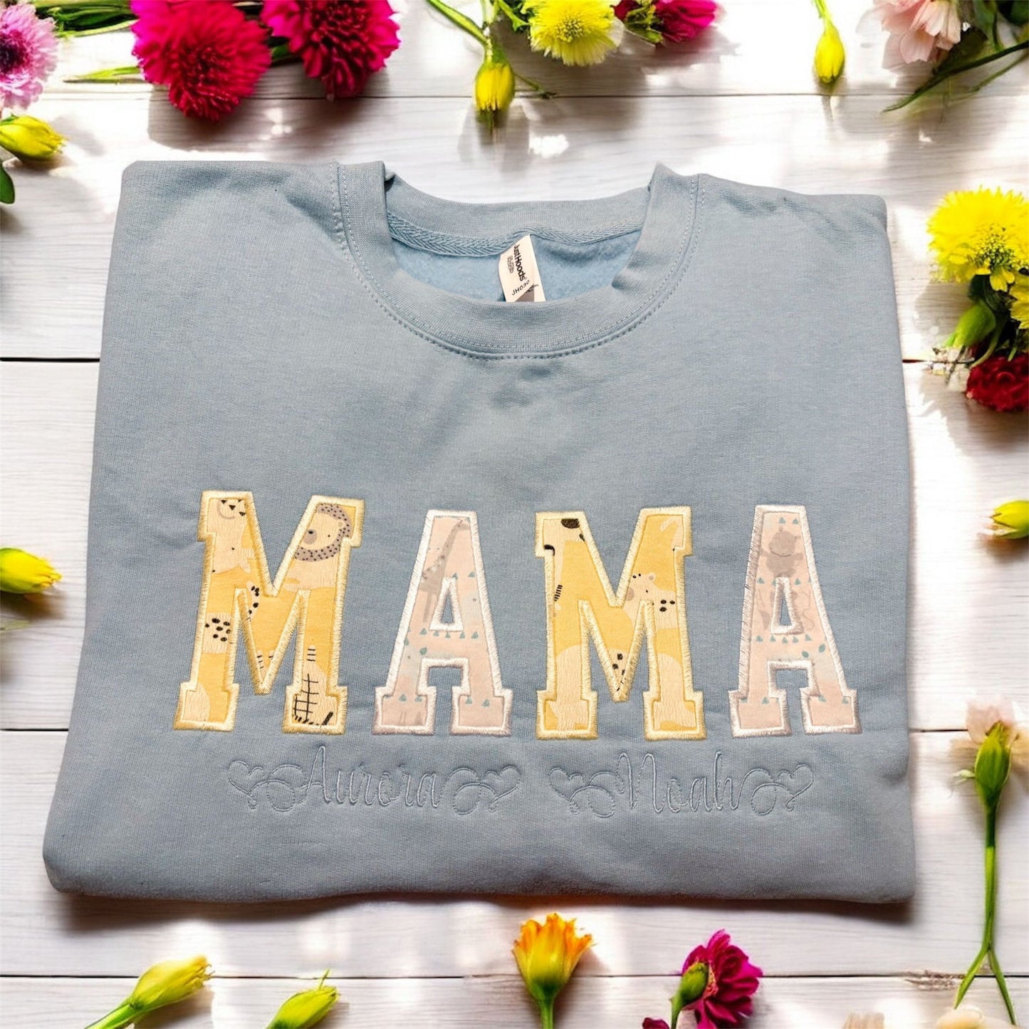EMBROIDERED MAMA SWEATSHIRT (ADULTS)